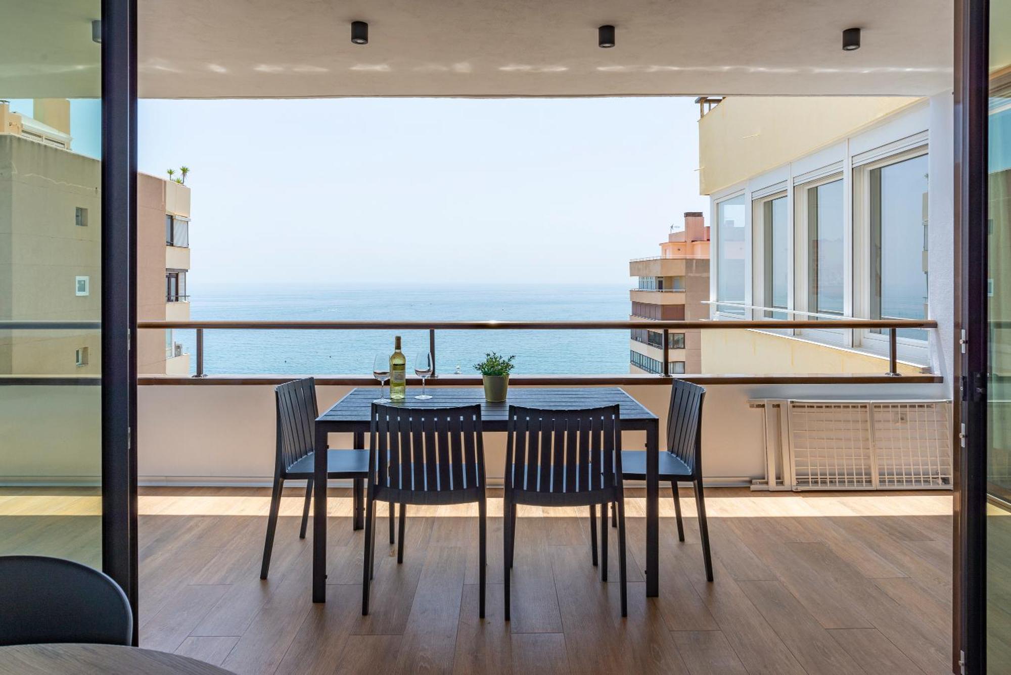 Playamar Waterfront Exclusive Apartment And Views Tower 2 Fl 14 Torremolinos Dış mekan fotoğraf